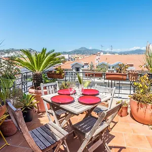  Apartment La Terrasse De Rossini